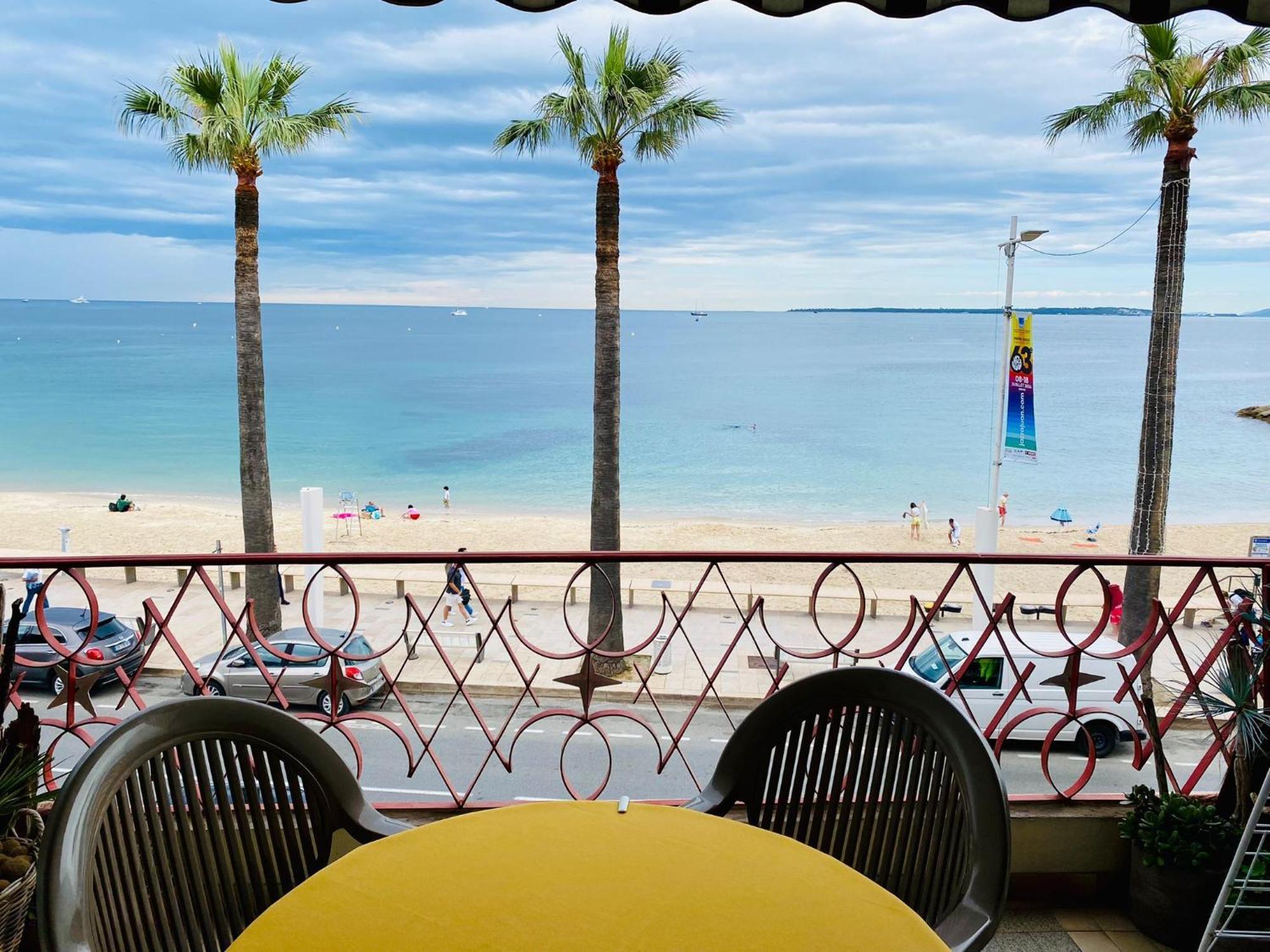 Constellation Appartement Juan-les-Pins Buitenkant foto